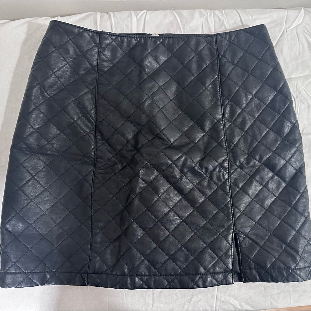 Forever 21 Black Quilted Mini Skirt
